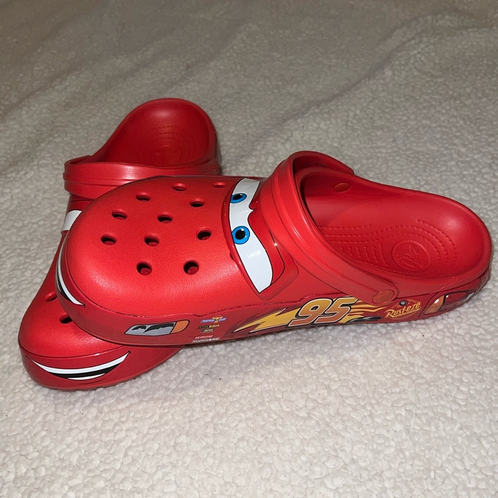 Lightning McQueen Crocs